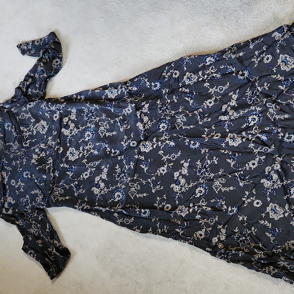 Beautiful Conrad Lifestyle Maxi Maternity Dress With Tie Back and Zipper…